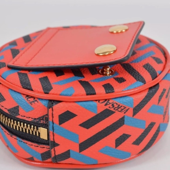 Versace La Greca Round Pouch - Picture 4 of 7